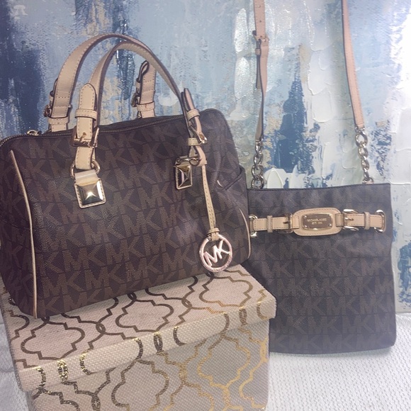 Michael Kors Handbags - Genuine Micheal Kors Bundle Boston Bag Satchel and matching Crossbody Set